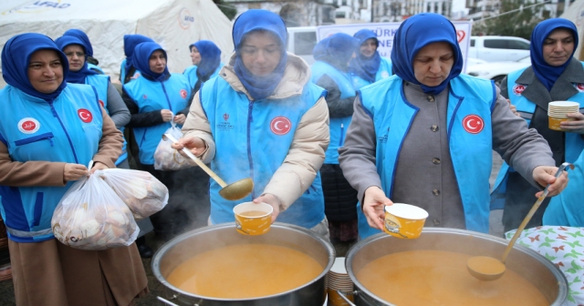 Afet bölgelerinde manevi destek verecek kadınlar eğitimlere başladı