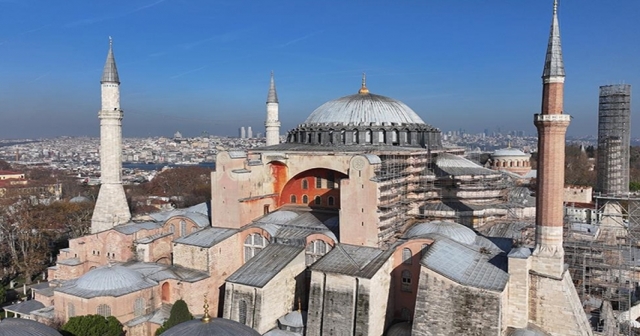 Ayasofya-i Kebir Cami-i Şerifi'nin kubbesi restorasyon için sökülecek