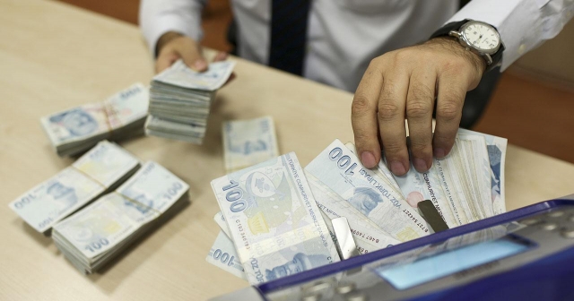 Bakanlık'tan afetten etkilenen gençlere 70 milyon lira destek