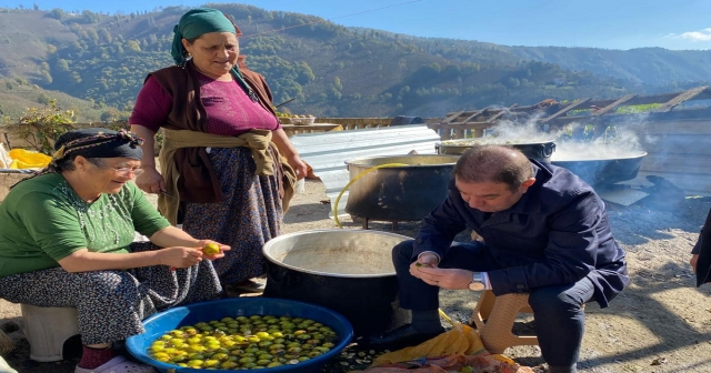 Başkan Coşkun'dan Kadın Emeğine Destek Ziyareti