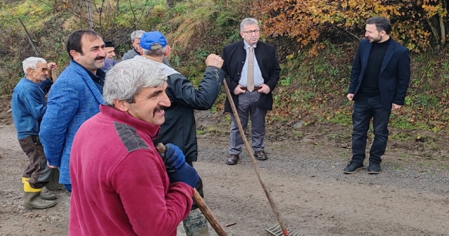 Başkan Korgan, Beton Yol Çalışmalarını İnceledi