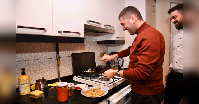 Başkan Tepe, Öğrencilerle Sahur Yaptı