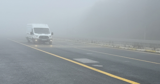 Bolu Dağı'nda sis görüş mesafesini düşürdü