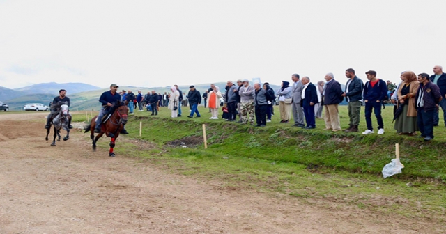 ÇAMBAŞI YAYLASINDA RENKLİ FESTİVAL