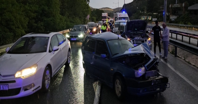 Çorum'da Kaza: 8 Yaralı