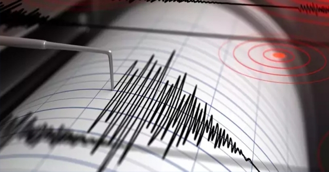 Ege’de Sabaha Karşı Peş Peşe 3 Deprem