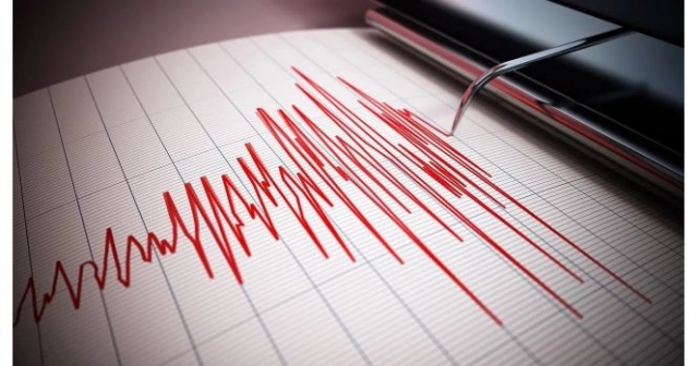 Ege Denizi'nde Deprem Fırtınası Sürüyor