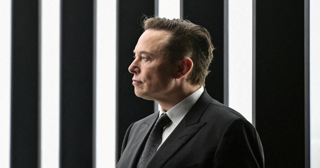 Elon Musk milyonlarca kişiye beyin çipi takmak istiyor