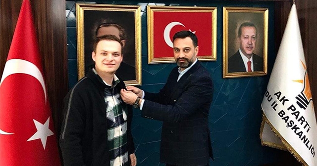 GENÇLER HANGİ PARTİYİ TERCİH EDİYOR?