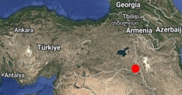 Hakkari'de Korkutan Deprem...