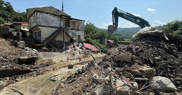 Hasar giderme çalışmaları sürüyor