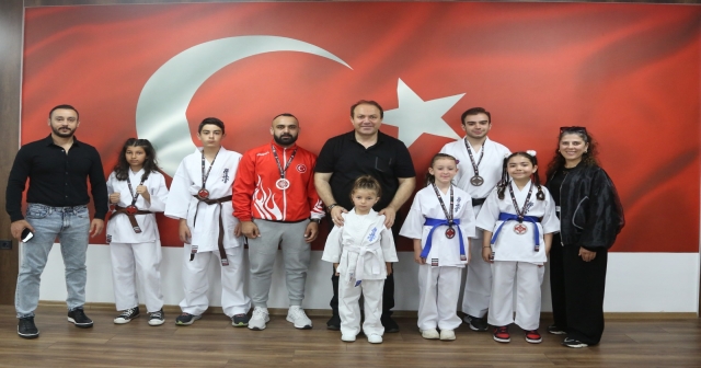 Karate Şampiyonlarından Özel Ziyaret