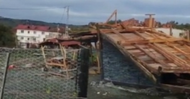 Kastamonu'da Fırtına Hasara Neden Oldu