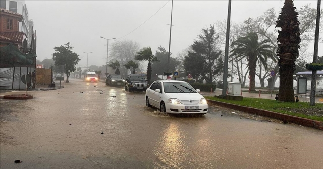 Olumsuz hava Zonguldak'ta eğitimi aksattı