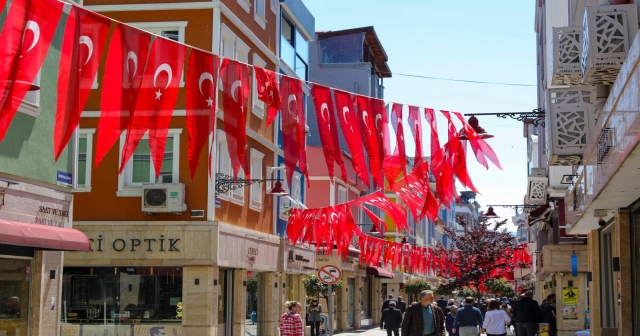 ORDU’DA YER GÖK KIRMIZI BEYAZ