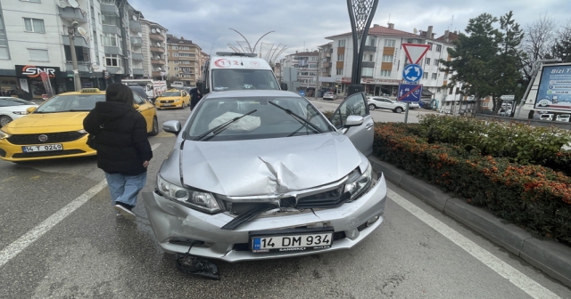 Otomobille çarpışan cipin sürücüsü yaralandı