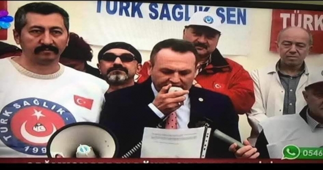 Paramedikler Günü'nde Sağlık Kahramanlarına Övgü