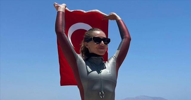 Şahika Ercümen, Türkiye rekoru kırdı