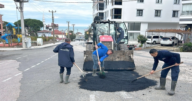 Sıcak Asfalt Çalışmaları Devam Ediyor