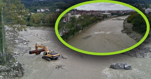 Su taşkını riskine karşı bazı yollar trafiğe kapatıldı