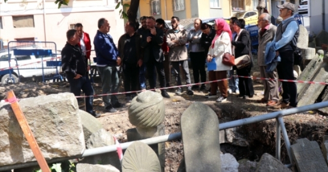 Tarihi Cami Avlusunda Arkeolojik Kazı Başladı