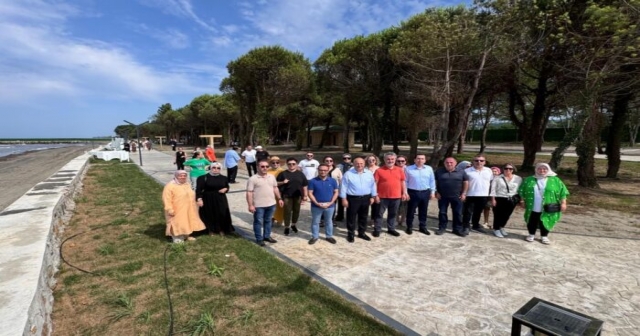 ÜNYE BELEDİYESİ’NDEN BÖLGENİN DONANIMLI KADINLAR PLAJI