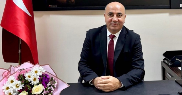 Yeni Dekan Prof. Ufuk Uğur Göreve Başladı