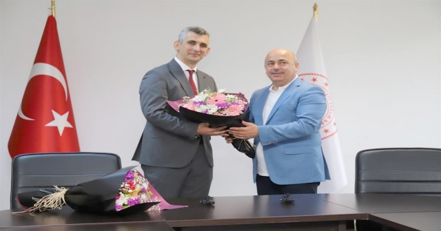 YENİ SAĞLIK MÜDÜRÜ  GÖREVİNE BAŞLADI
