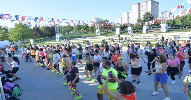 ZUMBA ŞENLİĞİ