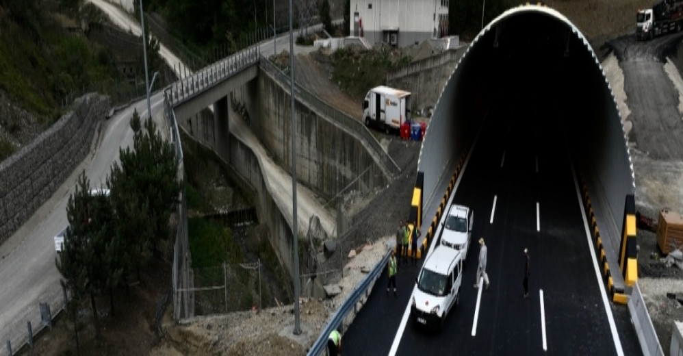 Bolu Dağı Tüneli Ulaşıma Açıldı