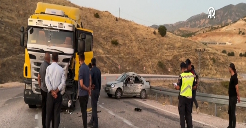 Elazığ'da Kaza: 5 Yaralı