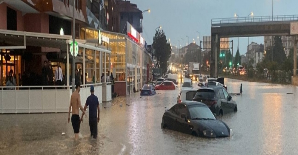 Karabük'te Sağanak Ekili Oldu..