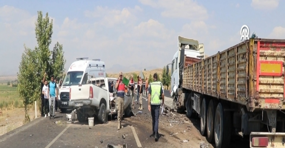 Korkunç Kaza; Gelinin Ailesinden 4 Ölü..