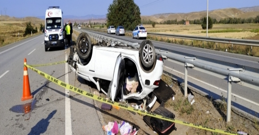 Polis Çift Kazada Vefat Etti..