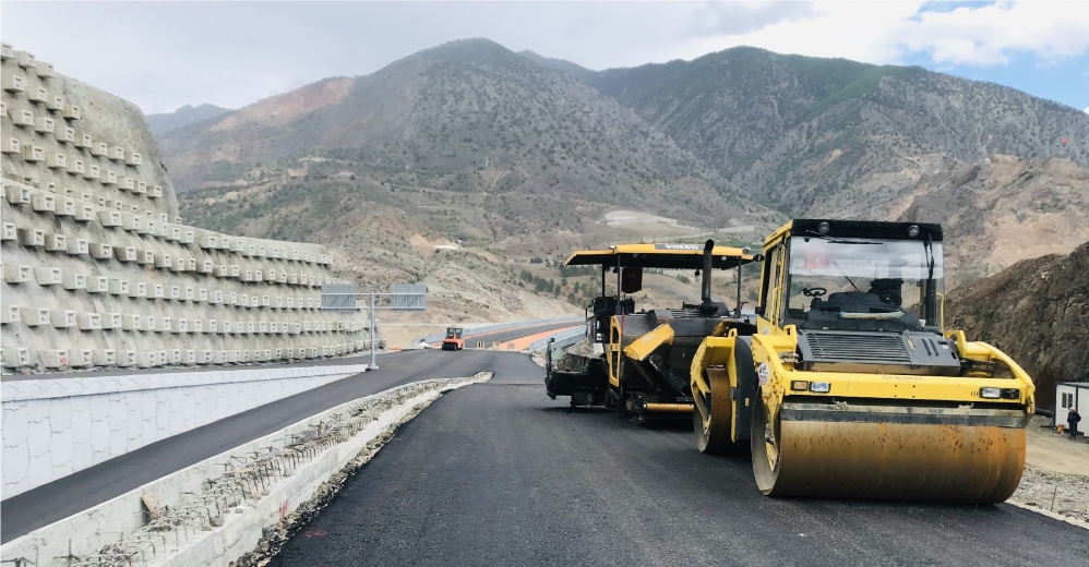 Yusufeli'ndeki 685 Metrelik Viyadük Haziranda Açılıyor