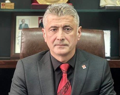 "Mücadelemiz CHP Çatısı Altında Sürecek"