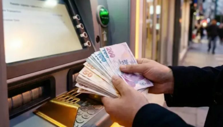 ATM'den Para Çekenler Dikkat!