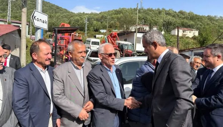 Mahmut Özer Damarlı’da Vatandaşlarla Buluştu