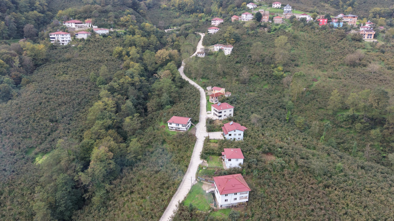 MÜBAREK-DİKENCE BAĞLANTI YOLU KONFORA KAVUŞTU!